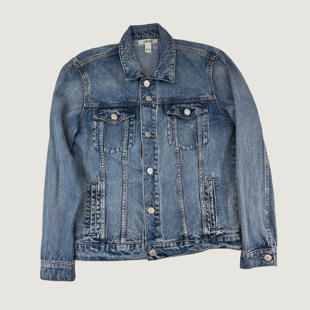 Refuge Denim Jacket Womens‎ L Blue Medium Wash Button Up Classic Cotton Trucker